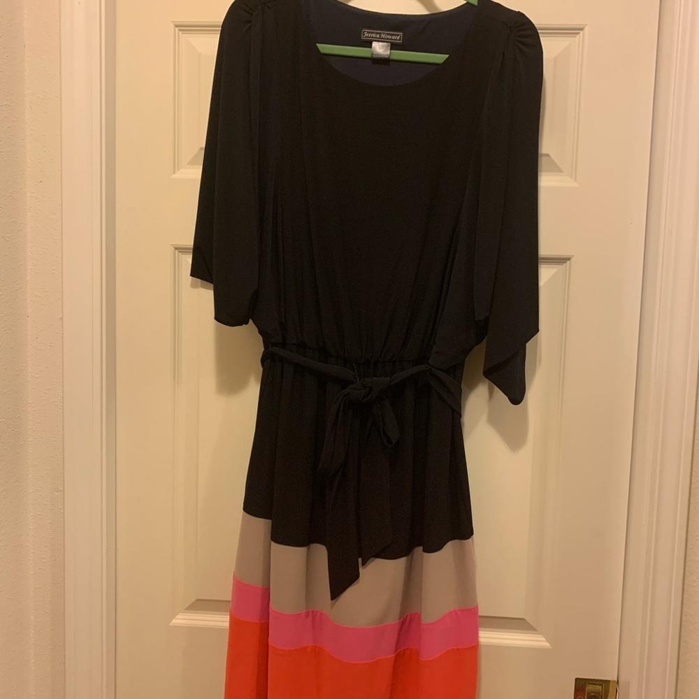 Women’s dress with elastic waist and dolman sleeves